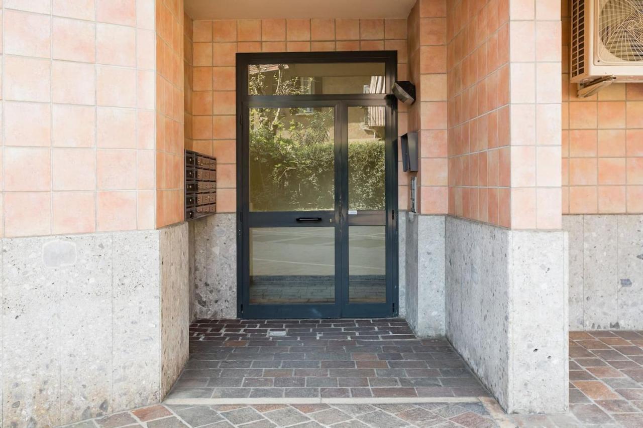 Golden Suite Apartment & Day Use Milán Exterior foto